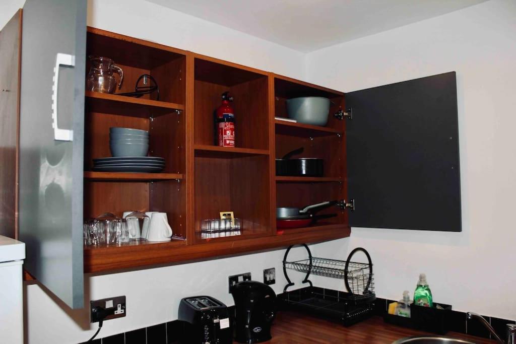 Modern City Central Studio Apt Бирмингем Экстерьер фото